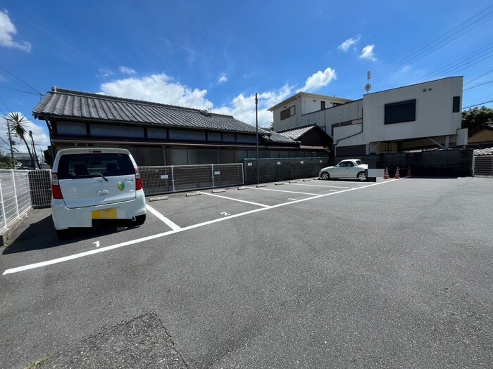 ネオプロヴィデンスの物件外観写真