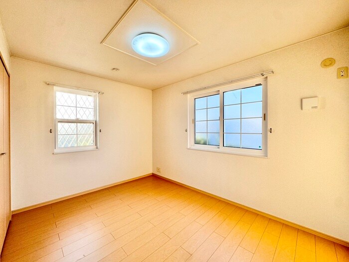 ネオプロヴィデンスの物件内観写真