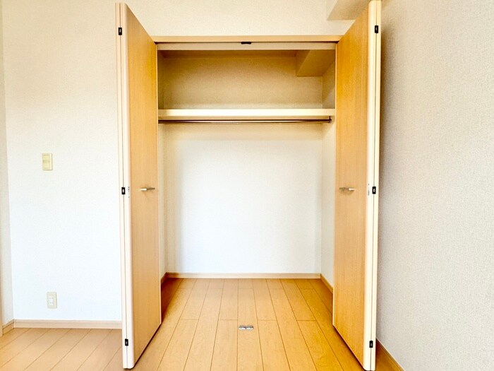 ネオプロヴィデンスの物件内観写真