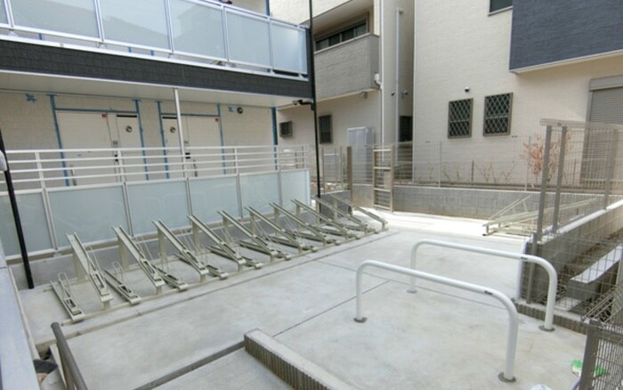 リブリ・スカイブルーライズの物件外観写真