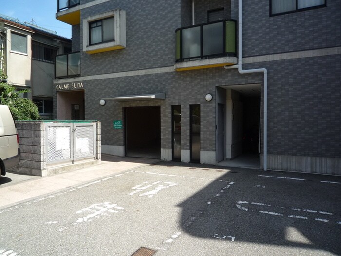 カルム吹田の物件外観写真