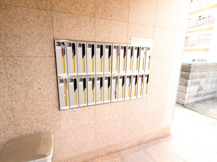 カルム吹田の物件外観写真