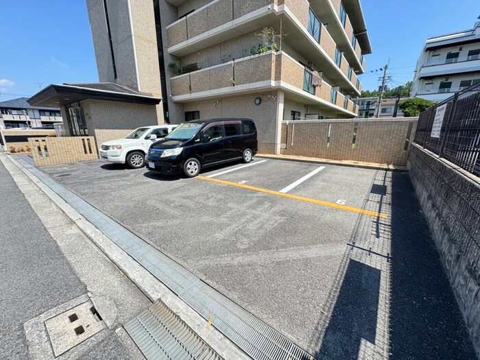 パレス中もずの物件外観写真