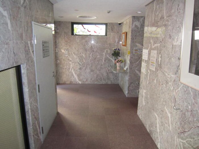 ファインパレスの物件外観写真