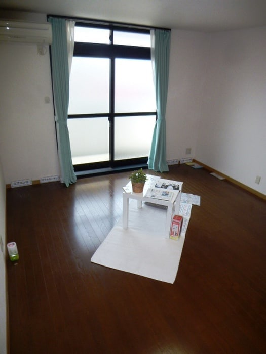 ルナ・ピエ－ナⅢの物件内観写真