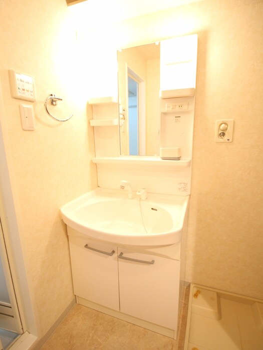 カ－サヴィヴァ－チェの物件内観写真