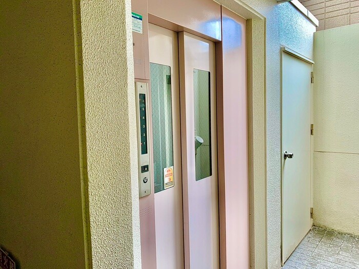 エスティ－ム１８の物件外観写真