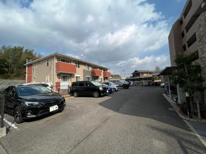 アルヴェア－レの物件外観写真