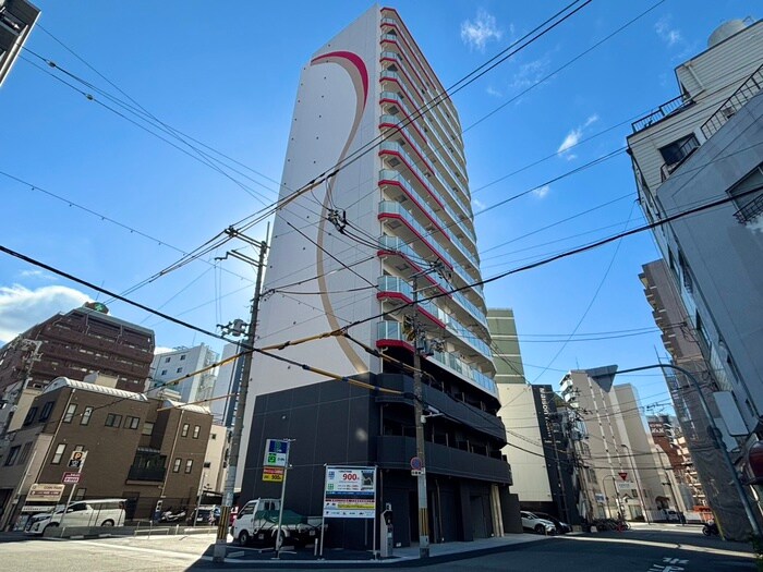 セレニテ難波ミラク参番館の物件外観写真