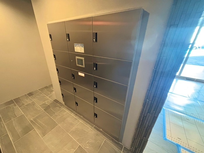 セレニテ難波ミラク参番館の物件外観写真