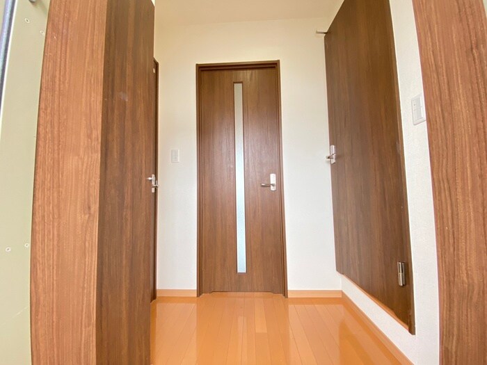 アンプルールフェール西大路の物件内観写真