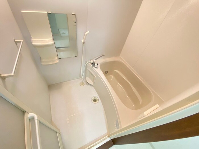 アンプルールフェール西大路の物件内観写真