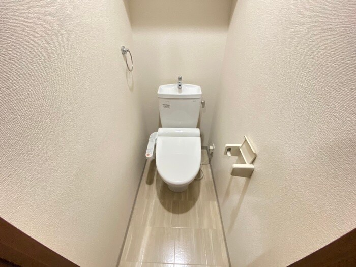 アンプルールフェール西大路の物件内観写真