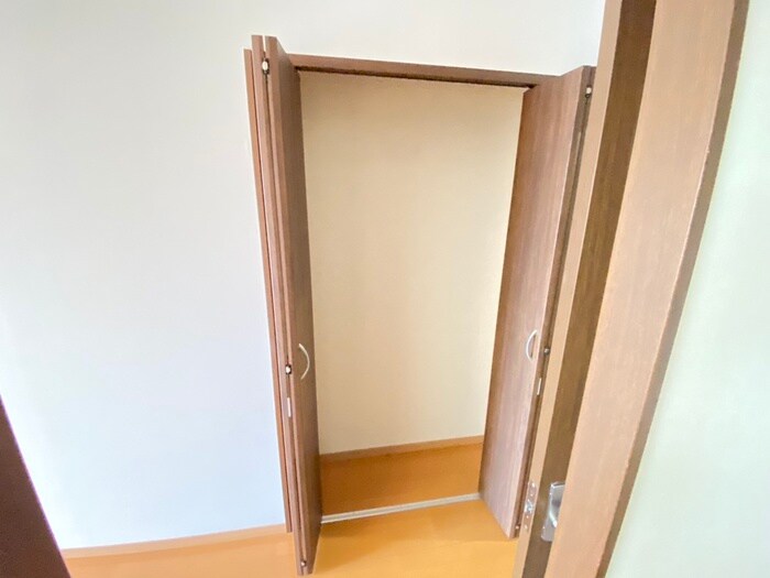 アンプルールフェール西大路の物件内観写真