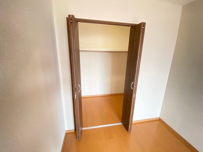 アンプルールフェール西大路の物件内観写真