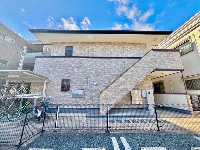 エテルノ昆陽Ⅲの物件外観写真