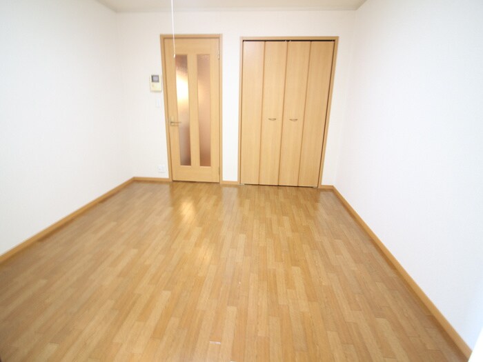 エテルノ昆陽Ⅲの物件内観写真