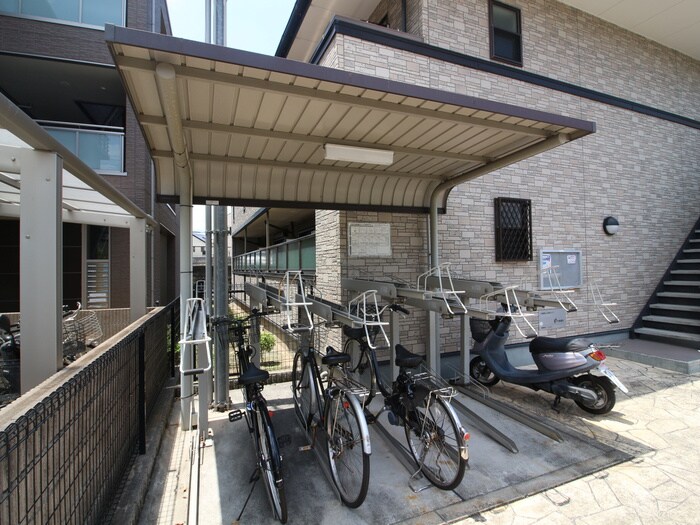 エテルノ昆陽Ⅲの物件外観写真