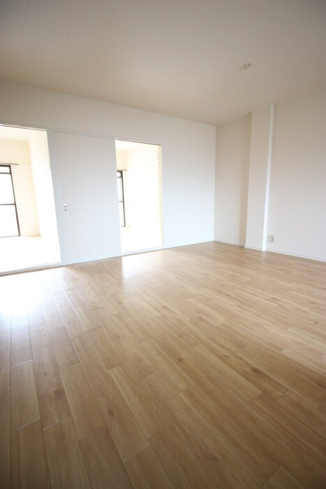 メゾンド－ル忍ヶ丘の物件内観写真