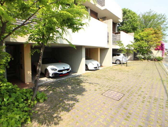 ゼファーヒルの物件外観写真