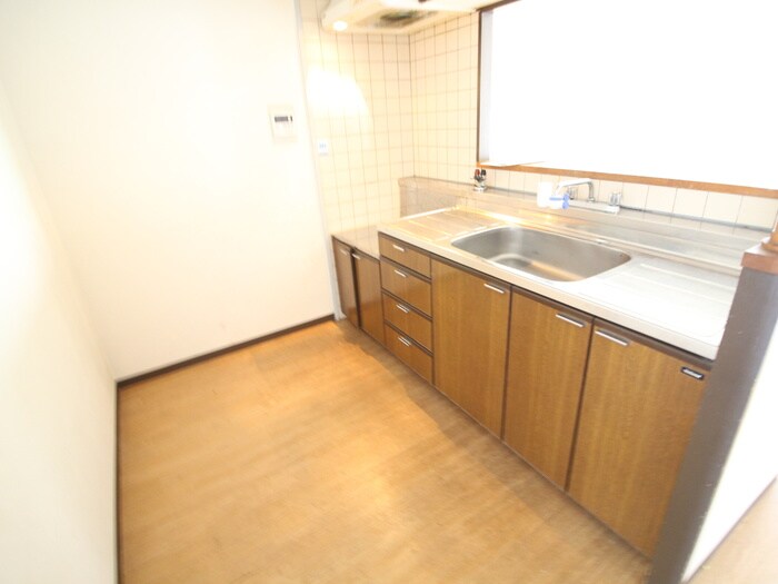 ヴィルヌ－ブ・エストの物件内観写真