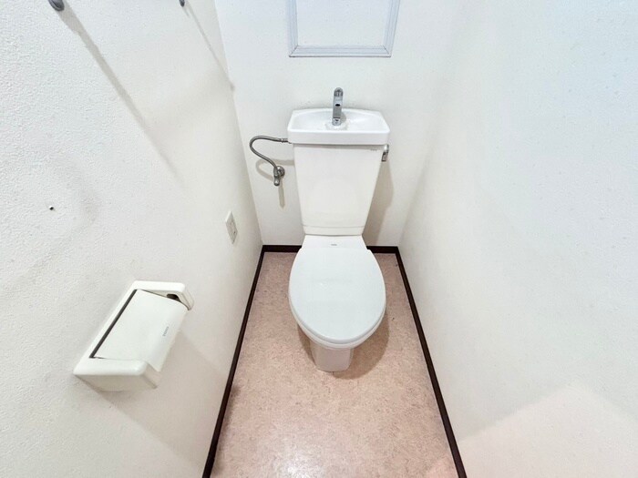 ヴィルヌ－ブ・エストの物件内観写真