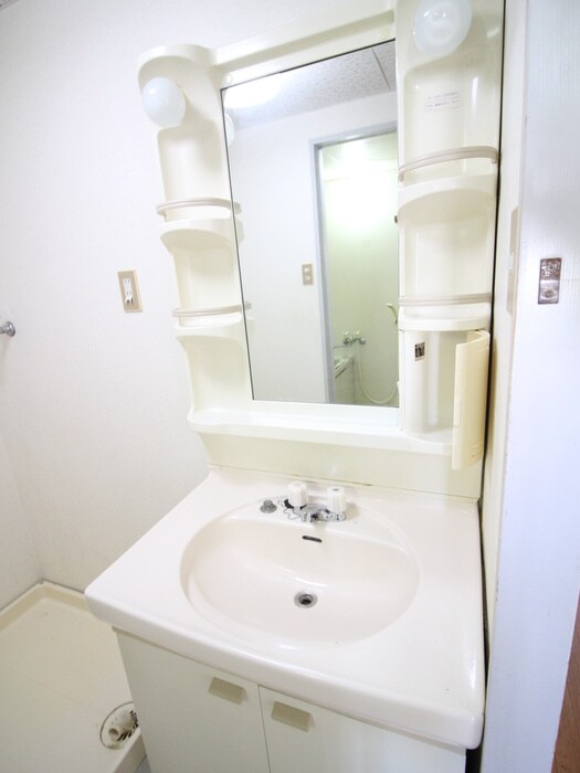 ヴィルヌ－ブ・エストの物件内観写真