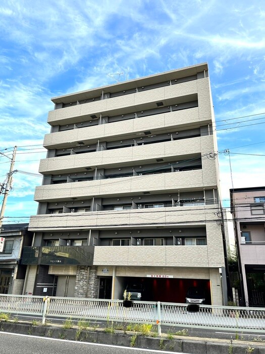 ウエンズ勝山の物件外観写真