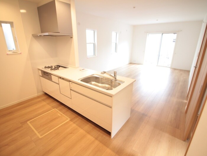 向日市上植野町戸建１の物件内観写真