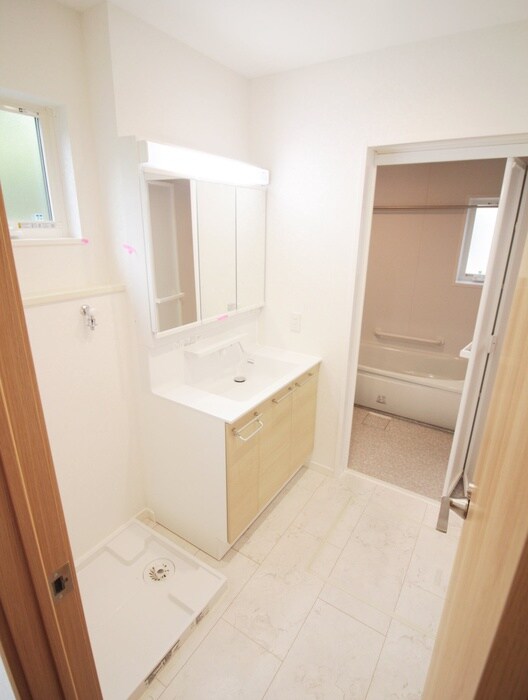 向日市上植野町戸建１の物件内観写真