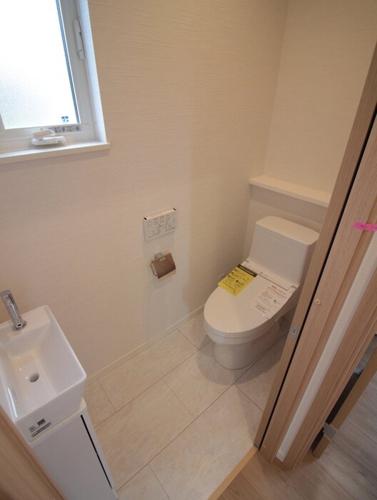 向日市上植野町戸建１の物件内観写真