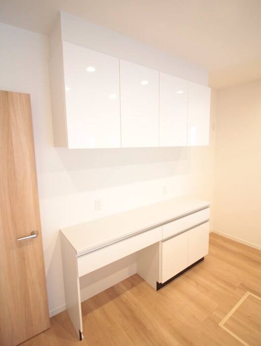 向日市上植野町戸建１の物件内観写真