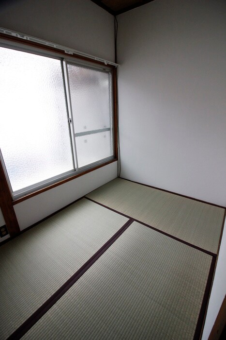 四條畷市米崎町貸家の物件内観写真