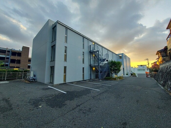 マインズ・コム高槻天神の物件外観写真