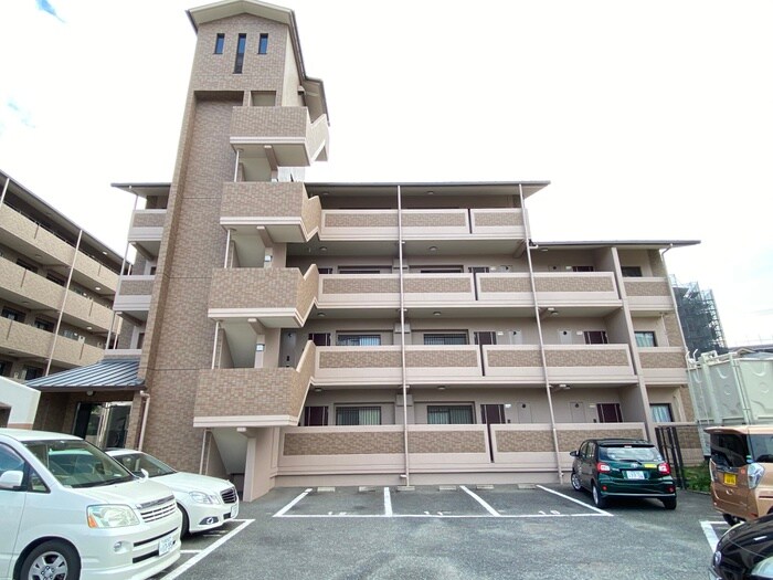 ﾖｺﾔﾏﾏﾝｼｮﾝ1号館の物件外観写真