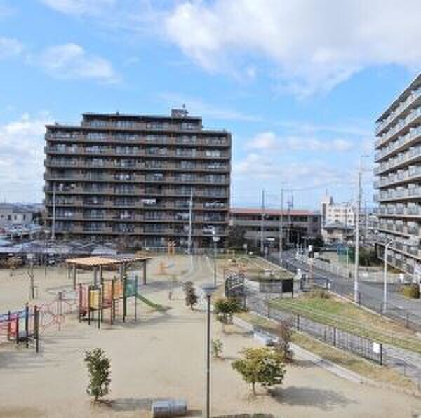 ﾖｺﾔﾏﾏﾝｼｮﾝ1号館の物件外観写真