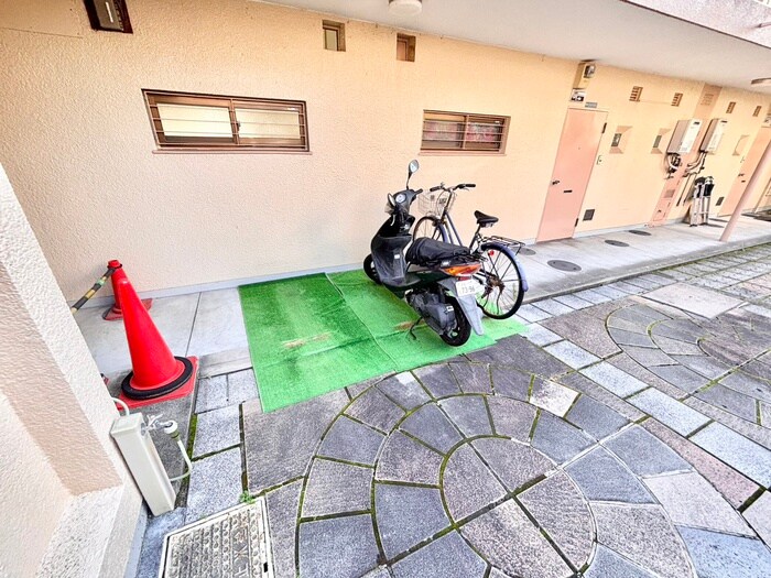 香南レジレンスの物件外観写真