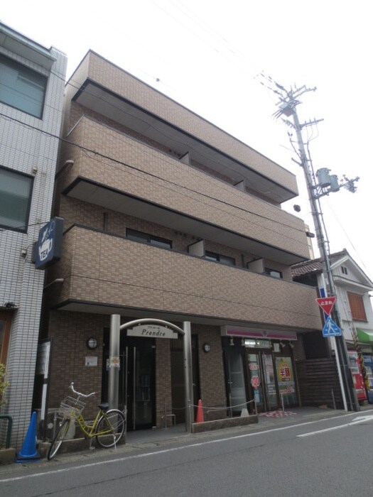 プランドールの物件外観写真