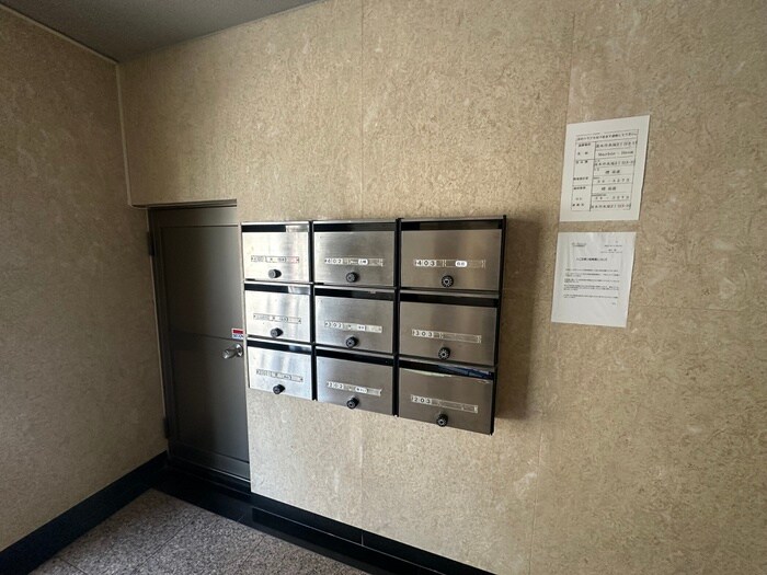 マ－ブルハイムの物件外観写真