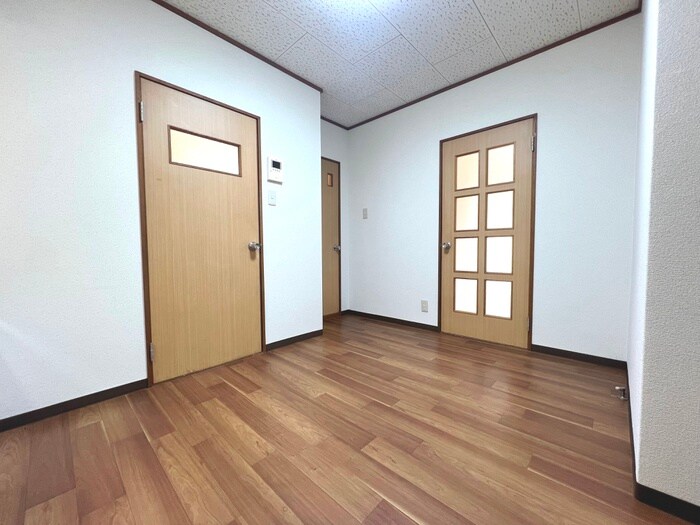 ハイム岡の物件内観写真