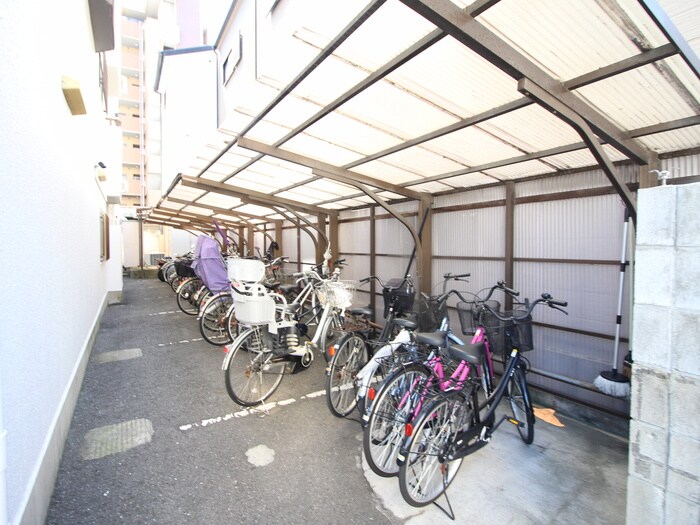 グランドハイツ正覚寺の物件外観写真