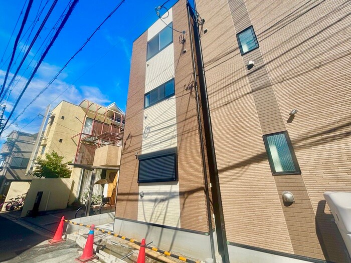 ベルルミエール中川の物件外観写真