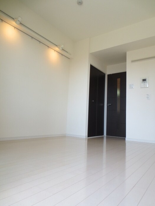 フェミネンス御所西（403）の物件内観写真