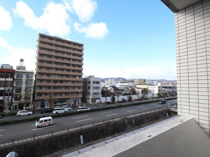 フェミネンス御所西（403）の物件内観写真