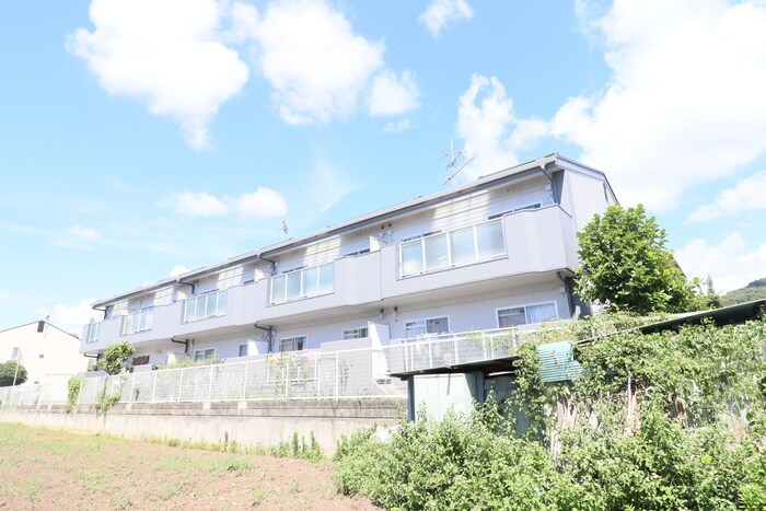 箕面グリーンハイツ２ｎｄの物件外観写真