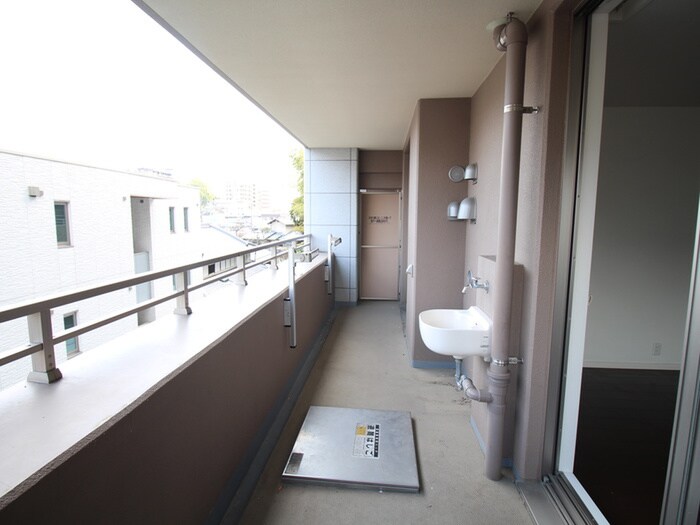 ｾﾚｯｿｺ-ﾄ千里中央アネックスの物件内観写真