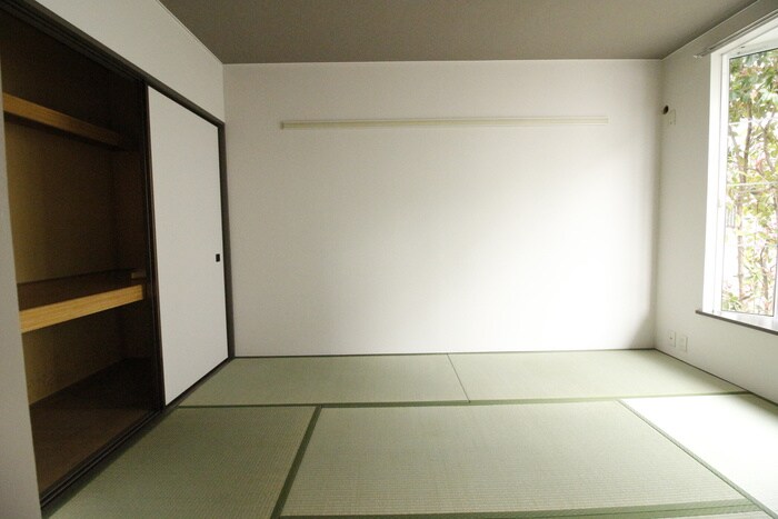 クイーンズコート東落合B棟の物件内観写真