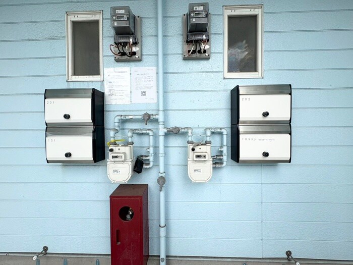 クイ－ンズコ－トＣ棟の物件外観写真