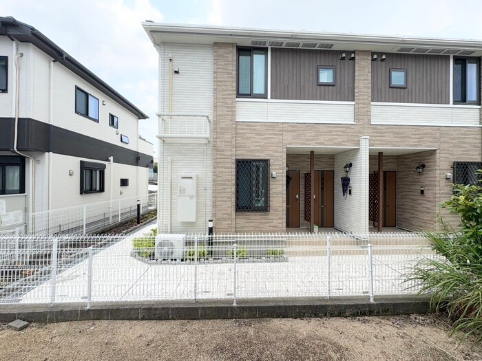 クイ－ンズコ－トＣ棟の物件内観写真