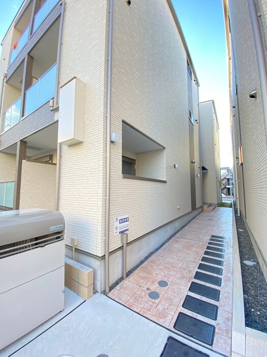 Kvell　Garden　香里 Ⅱの物件外観写真